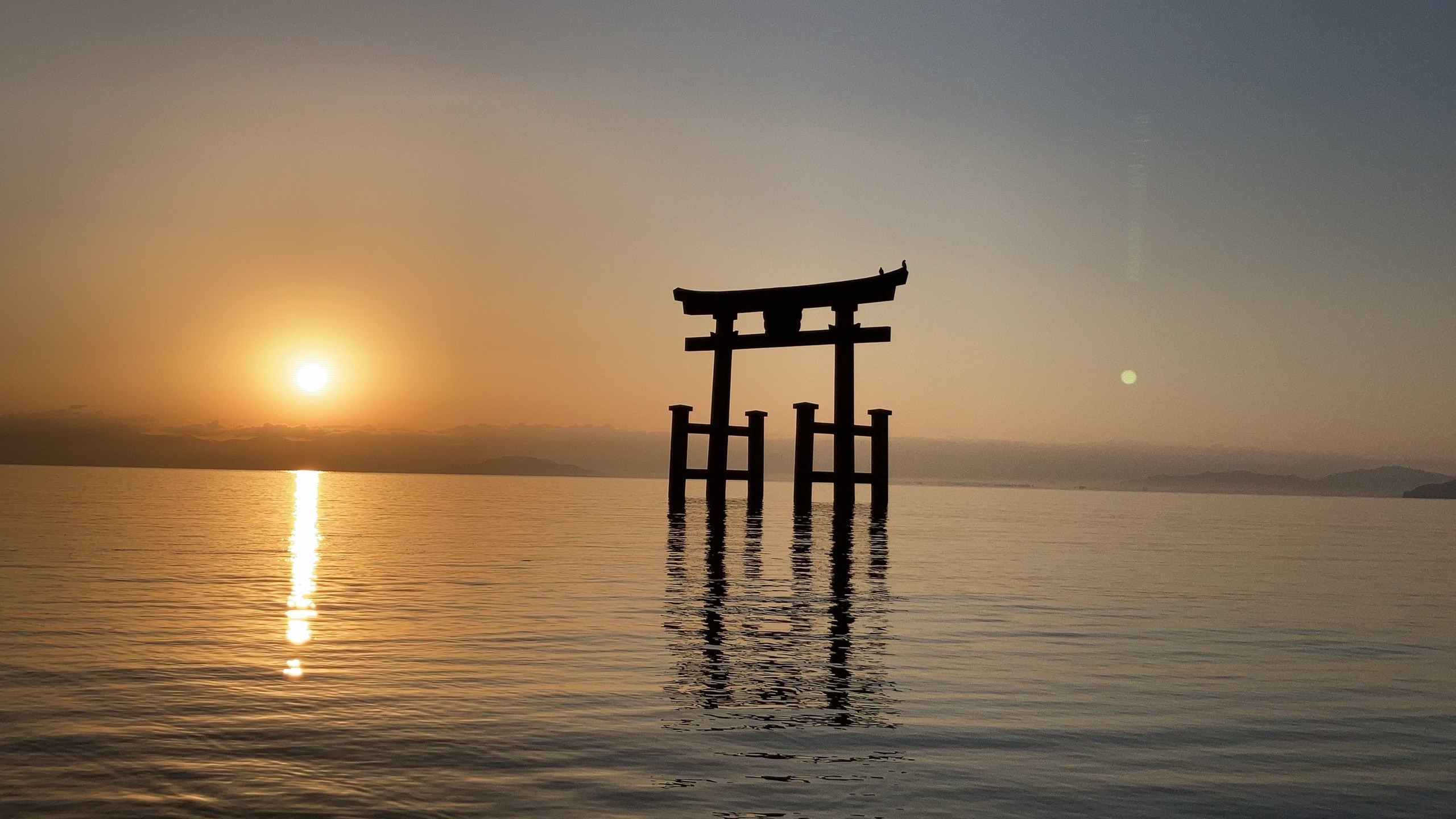 白髭神社　湖中鳥居