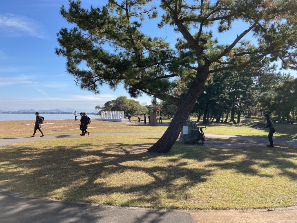 琵琶湖岸のBIWAKOモニュメント ＜第2なぎさ公園＞