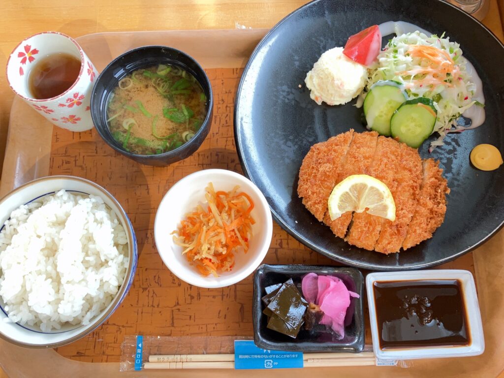 レストラン ベジカフェ＜道の駅草津 グリーンプラザからすま＞