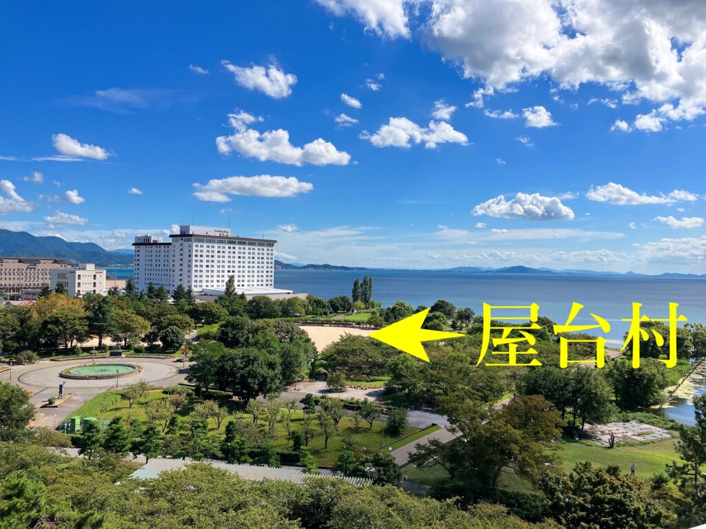 長浜北びわ湖大花火大会2023で屋台村が開村する豊公園自由広場（長浜城から見た）